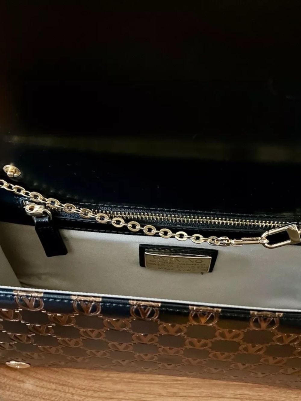 valentino by mario valentino crossbody - Picture 2 of 12